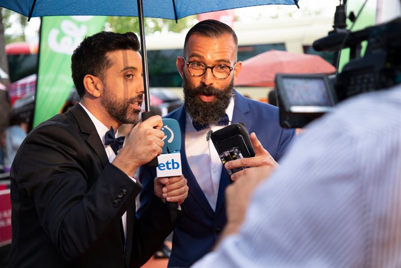 Javi Sierra sukaldaria, 'Juego de Cartas' saioaren aurkezlea.