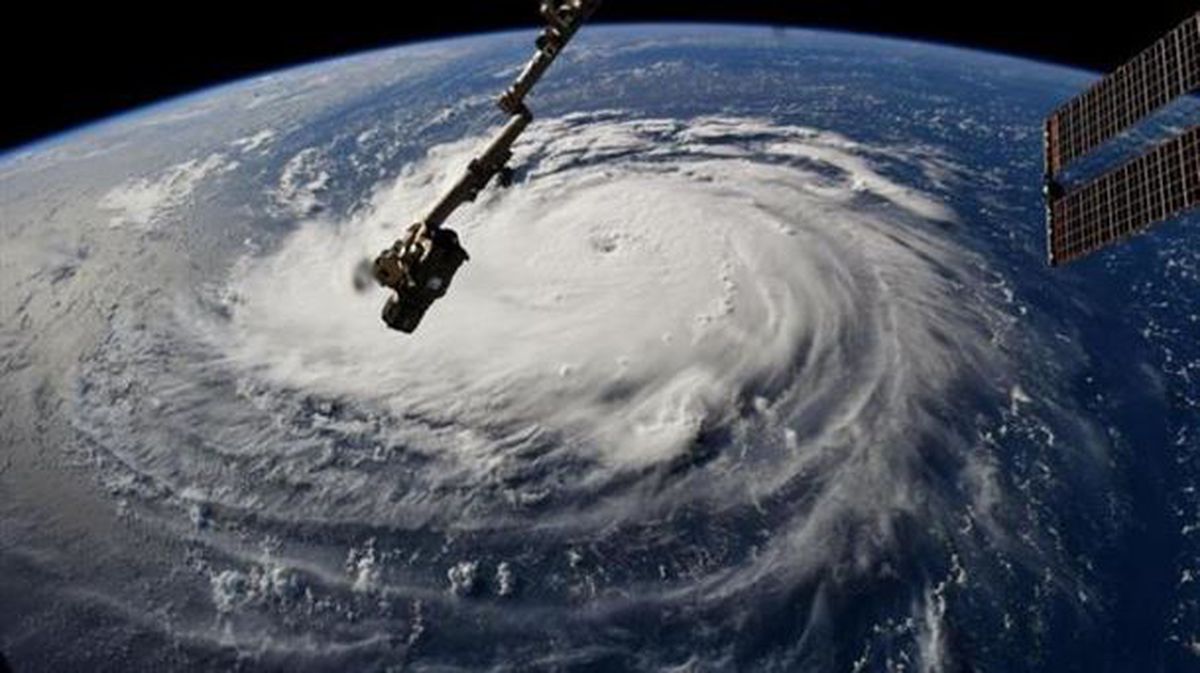 Florence avanza como huracán 'extremadamente peligroso' hacia EE.UU.