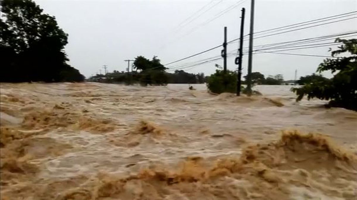 El paso del tifón Mangkhut por Filipinas. Captura sacada de un vídeo de ETB. 