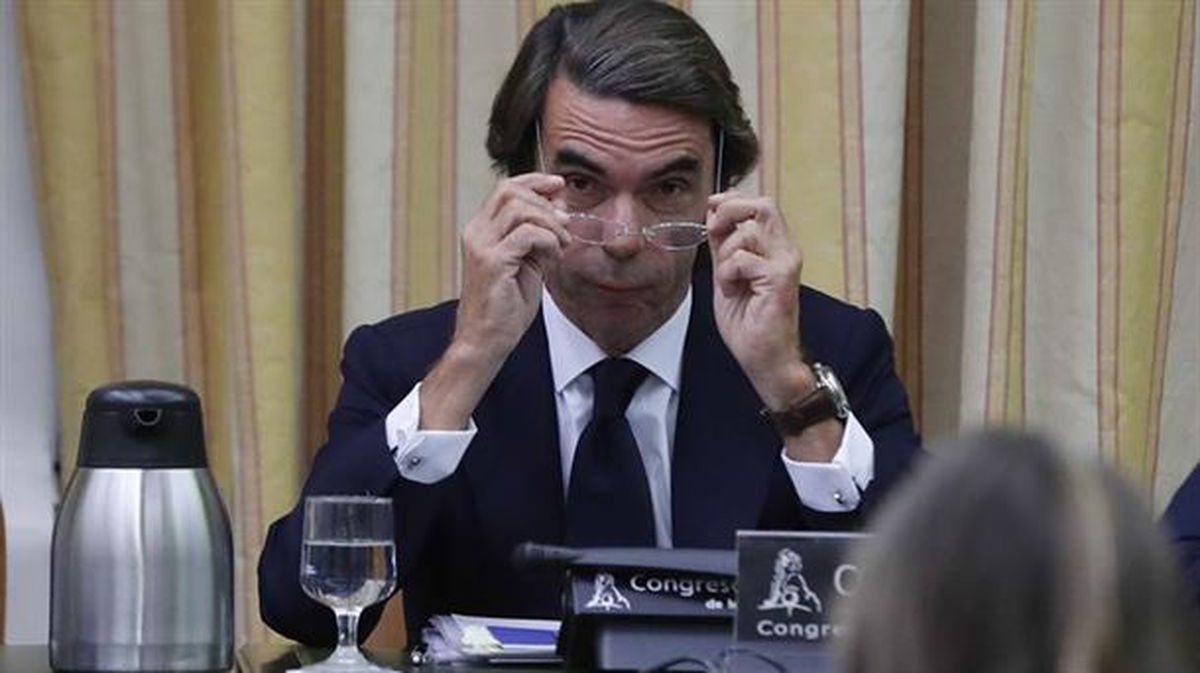 Jose María Aznar en su comparecencia en el Congreso por la caja B del PP. Foto: EFE