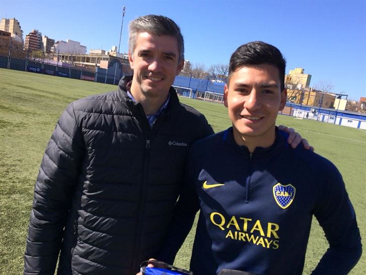 Chavi junto a Javier Bustillos, tercer portero de Boca