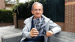 Kike Amonarriz eta 'Keinu konplizeak' poesia-liburua