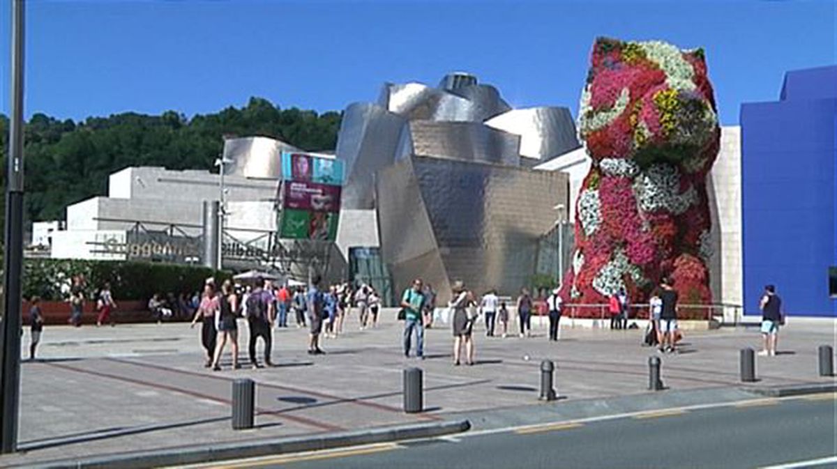 Turistas en Donostia-San Sebastián. Foto: EiTB