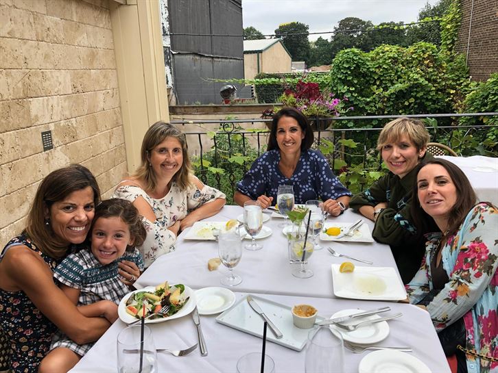 Tania nos presenta a su cuadrilla de donostiarras