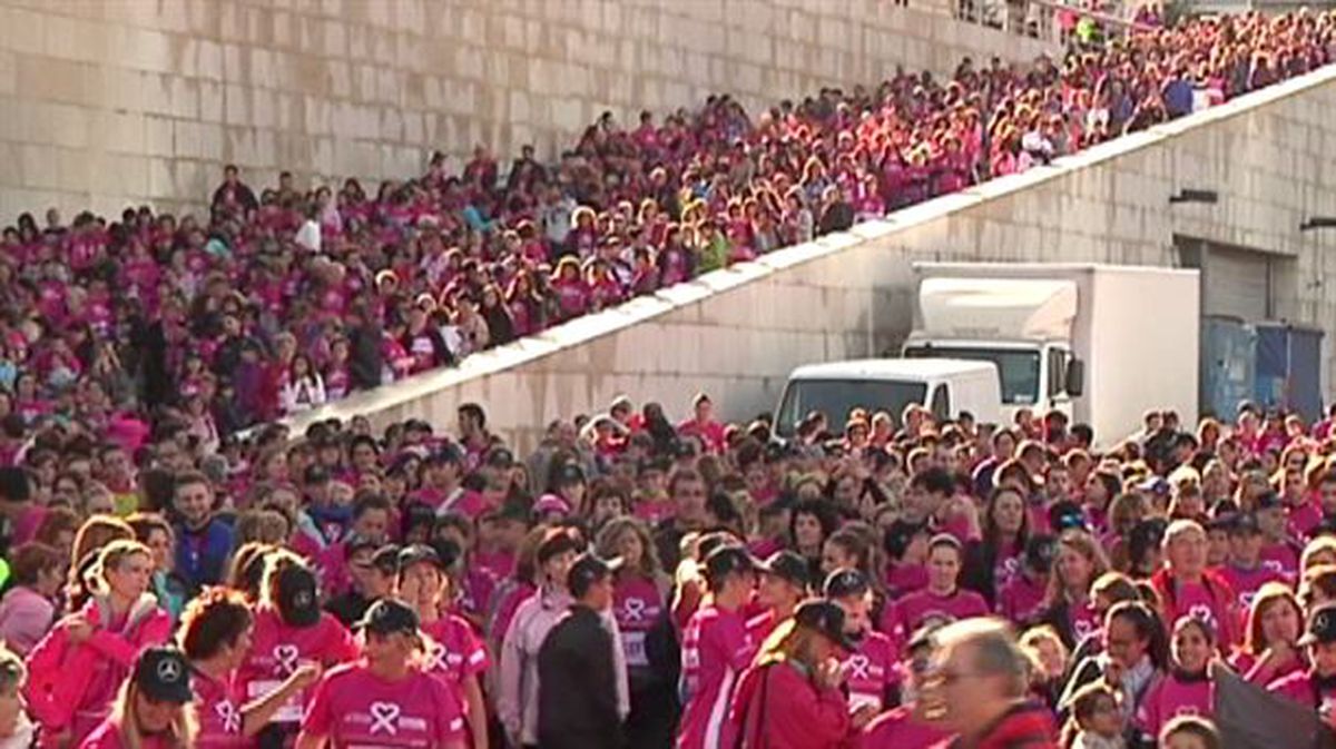 Momento del comienzo de la V. carrera solidaria contra el cáncer de Bilbao. Foto: Archivo EiTB