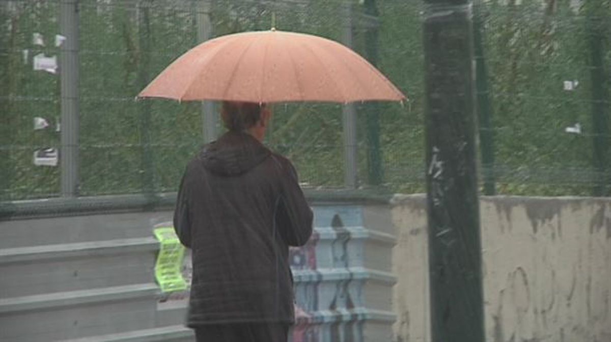 Fuertes lluvias en Bilbao, por los restos de Leslie