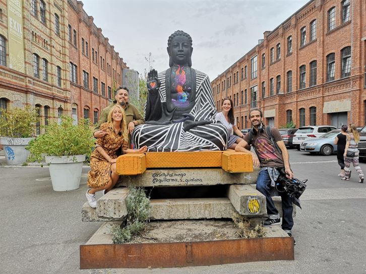 Con la donostitarra Amanda y su marido