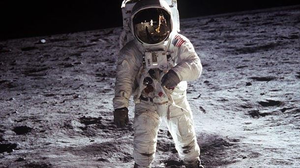 "NASA necesita radiotelegrafistas para su misión Apolo"