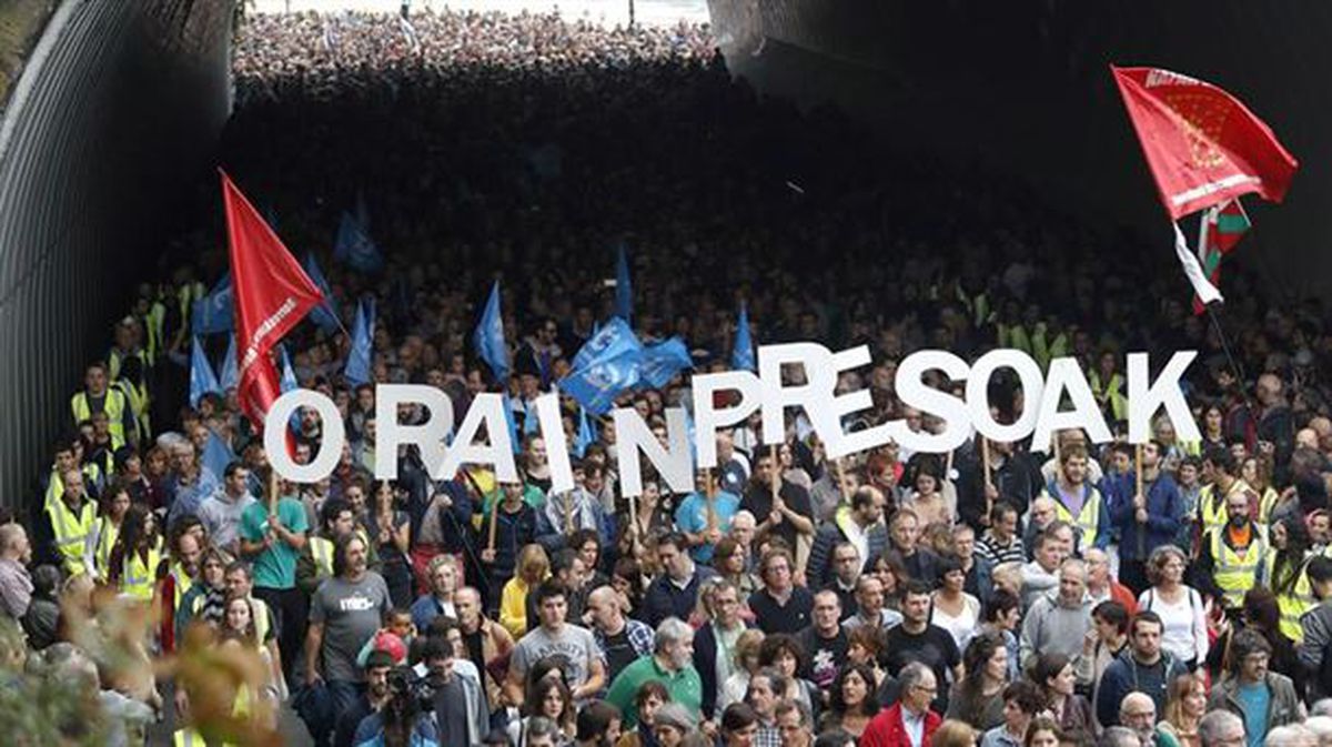 Presoen eskubideen aldeko manifestazioa Donostian. Argazkia: Efe