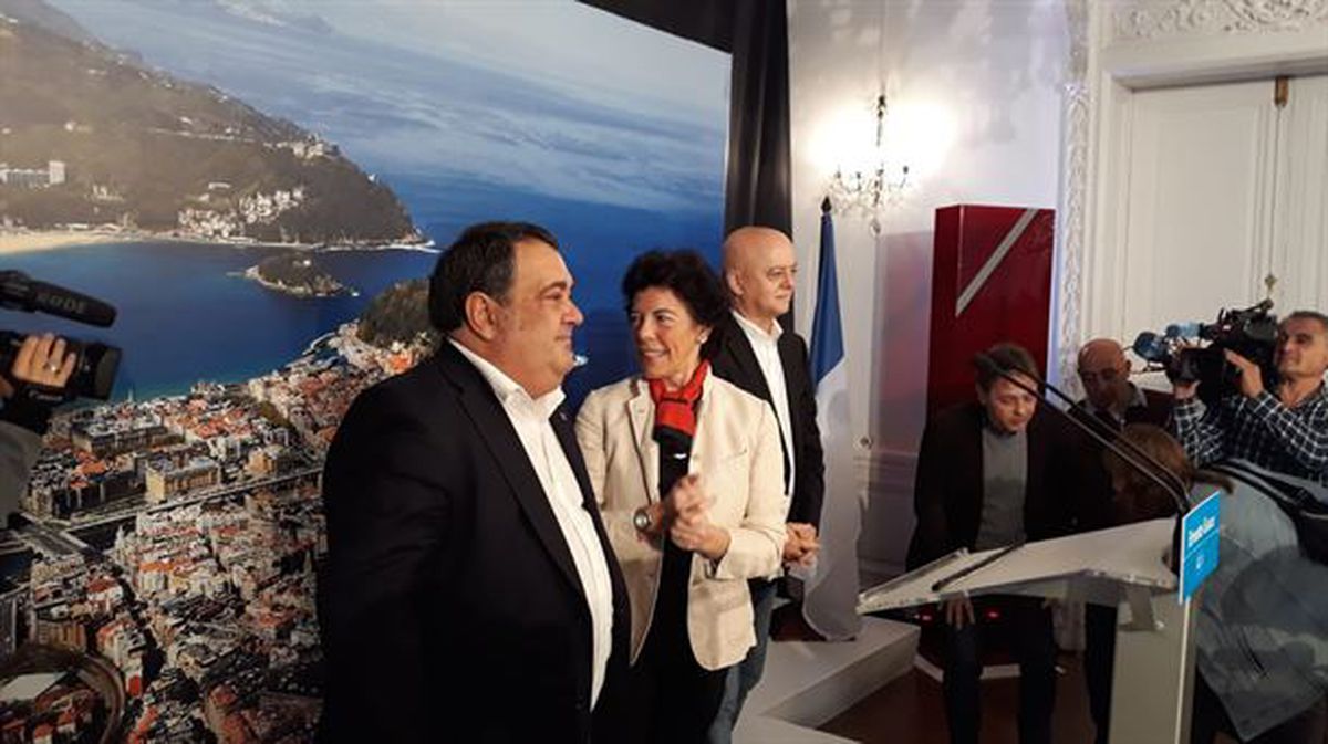 Gasco, Celáa y Elorza, hoy, en San Sebastián. Foto: EiTB. 