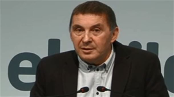 Arnaldo Otegi. ETBko bideo batetik ateratako argazkia