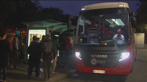 Migrantes en Baiona. Foto sacada de un video de ETB