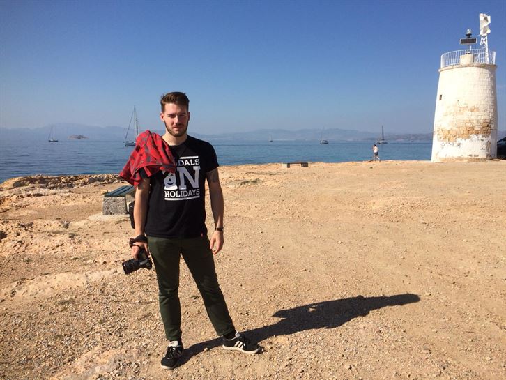 Unai, de Astigarraga,en la isla Egina