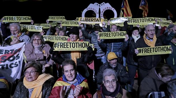 Acto en apoyo a los líderes soberanistas en Lledoners. Foto: EFE