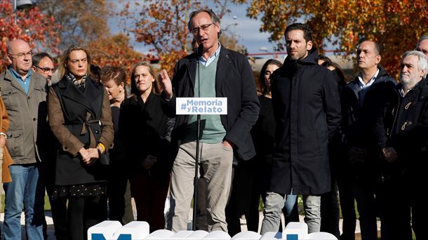 Alfonso Alonso toma la palabra en el acto del Partido Popular en Irun / EFE.