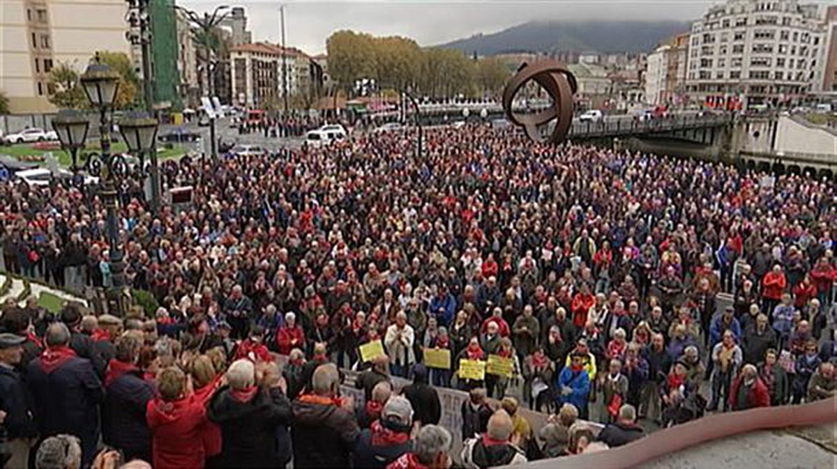 Protesta de los pensionistas vizcaínos en Bilbao