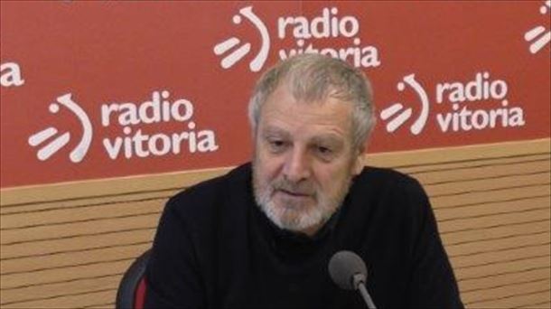 Salvador Rueda, autor del Plan de Movilidad de Vitoria en Radio Vitoria                             