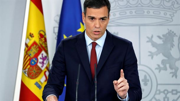 Pedro Sanchez gaur, komunikabideen aurrean. Argazkia: EFE