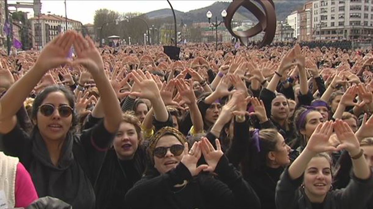 Protesta contra la violencia machista en Bilbao. Imgen obtenida de un vídeo de EiTB.