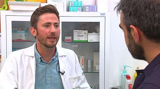 Entrevista: El médico Jon Badiola, sobre la cura del sida