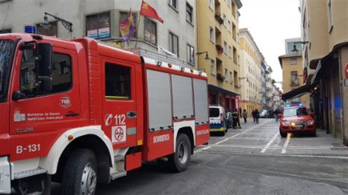 Calle San Agustin, dotaciones de los servicios de emergencias