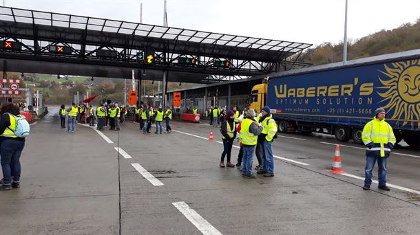 En Biriatu, las protestas se registraron durante todo el sábado. Foto: Euskadi Irratia.  