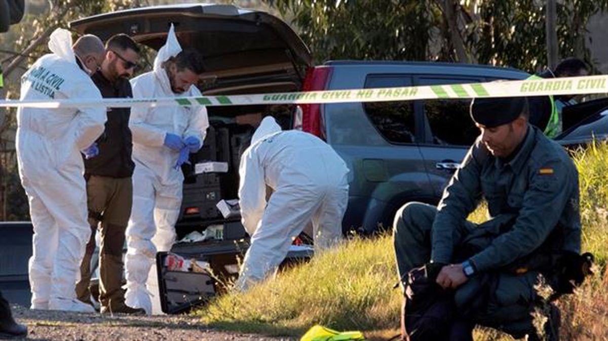 La Guardia Civil inspecciona el paraje donde se ha encontrado el cadáver de Laura Luelmo