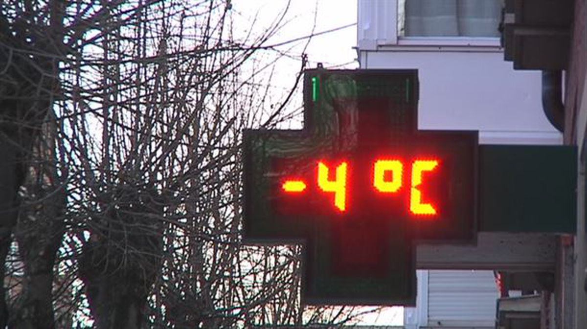 Izoztuta esnatu da gaur Gasteiz