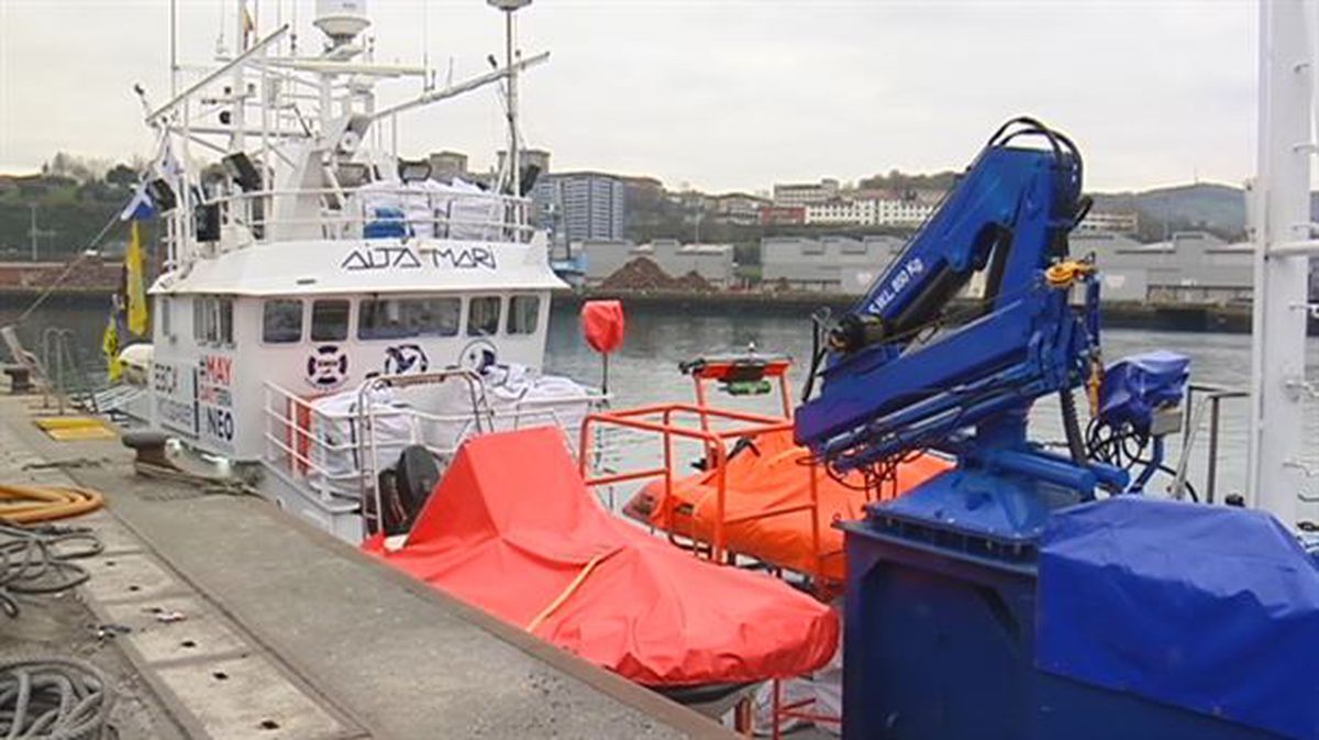 Asteartean abiatuko da 'Aita Mari' Mediterraneoan etorkinak erreskatatzera