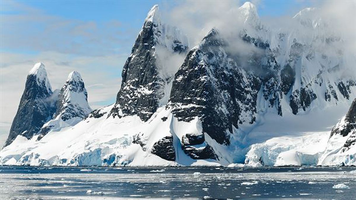 Iceberg bat Antartikan.