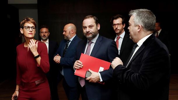 Chivite, junto a los líderes del PSOE. Foto: Efe