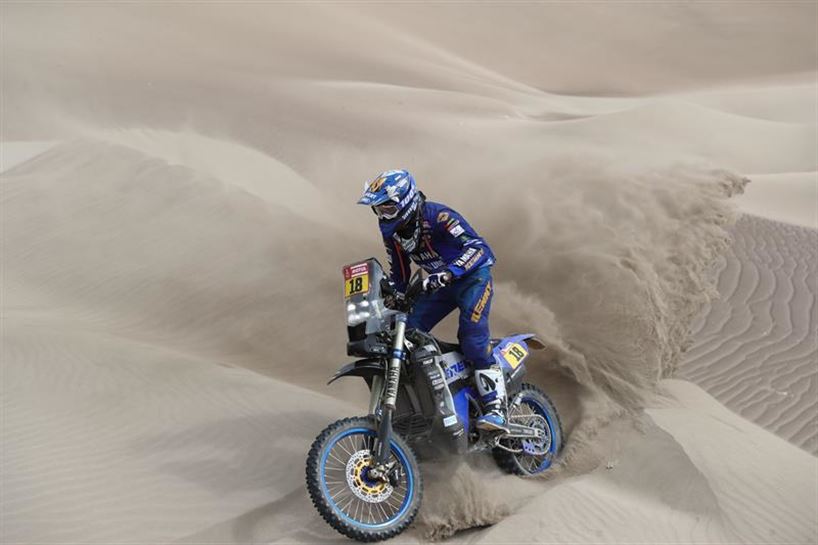 El piloto francés Xavier De Soultrait (Yamaha) corre la sexta etapa del Rally Dakar 2019