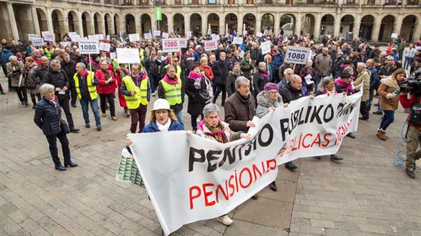 Manifestación de pensionistas en Vitoria-Gasteiz