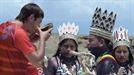 La tribu emberá da la bienvenida a los concursantes con una bella ceremonia