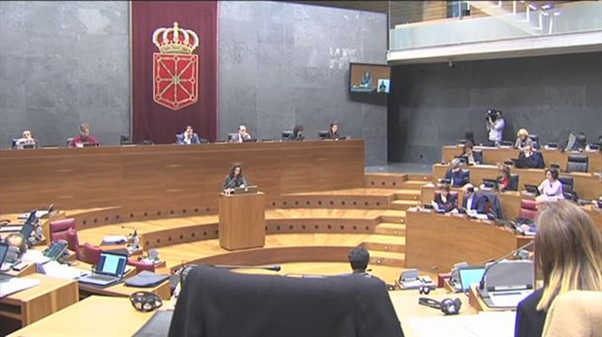 Imagen de archivo de una sesión anterior del Parlamento de Navarra. Foto de un vídeo de EiTB. 