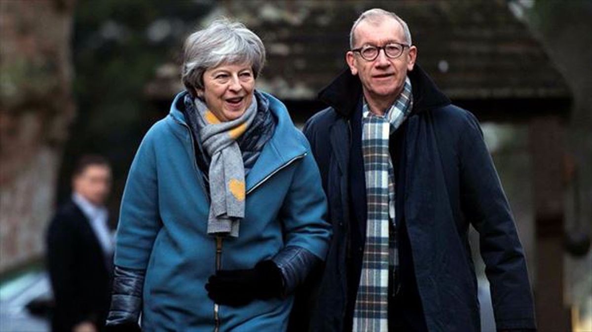 Theresa May y su marido.