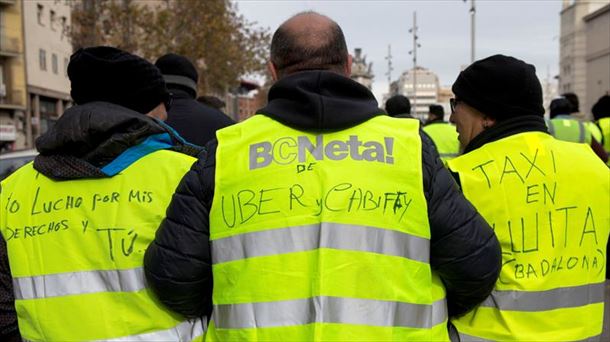 Taxilarien protesta Bartzelonan