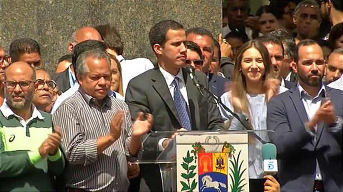 Juan Guaido, Venezuelako Parlamentuko presidentea.