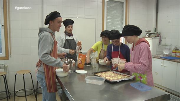 Urritasun psikikoa duten gazteekin izan da 