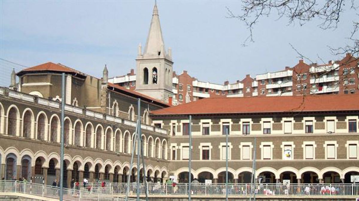 Colegio Salesianos en Deusto (Bilbao). FOto: Wikipedia