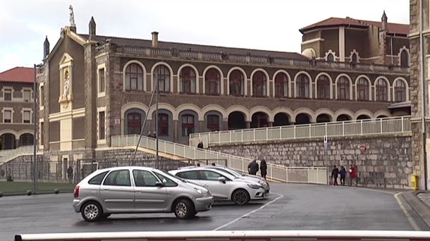 Exterior del colegio Salesianos de Deusto