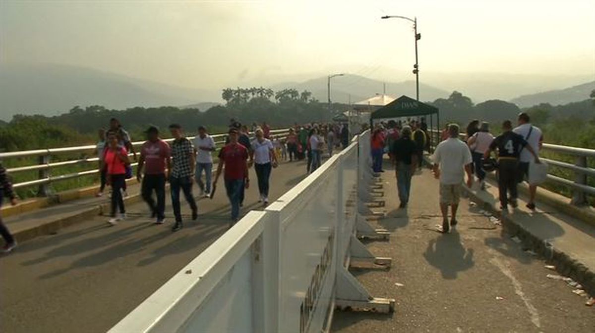 Juan Guaidó asegura que la ayuda humanitaria comenzará a entrar esta misma semana