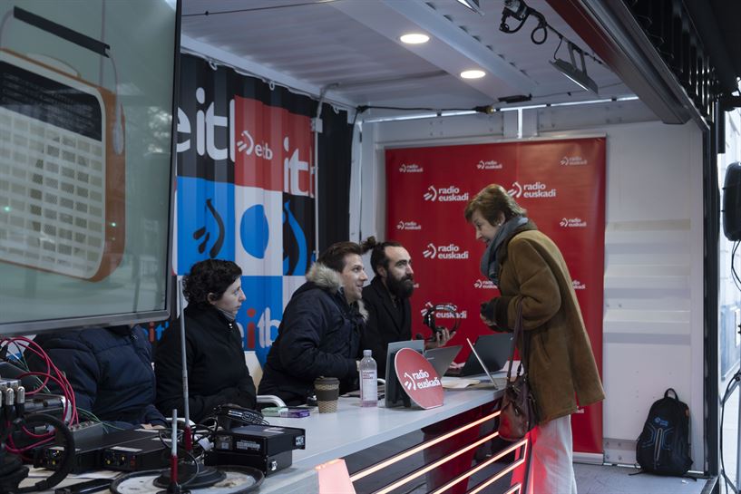 Especial Día de la Radio