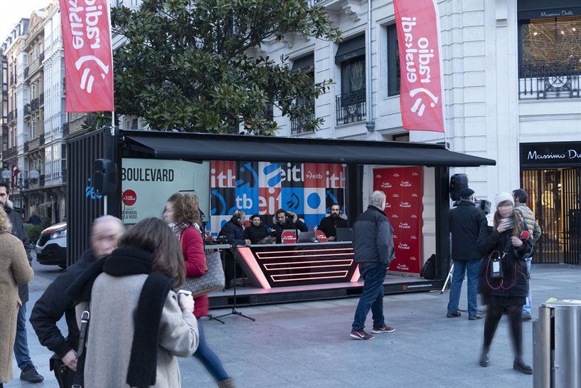 Especial Día de la Radio