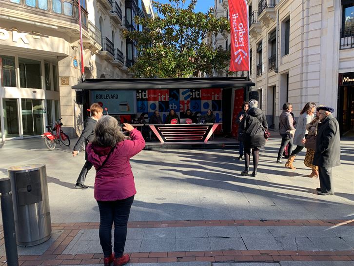 Especial Día de la Radio