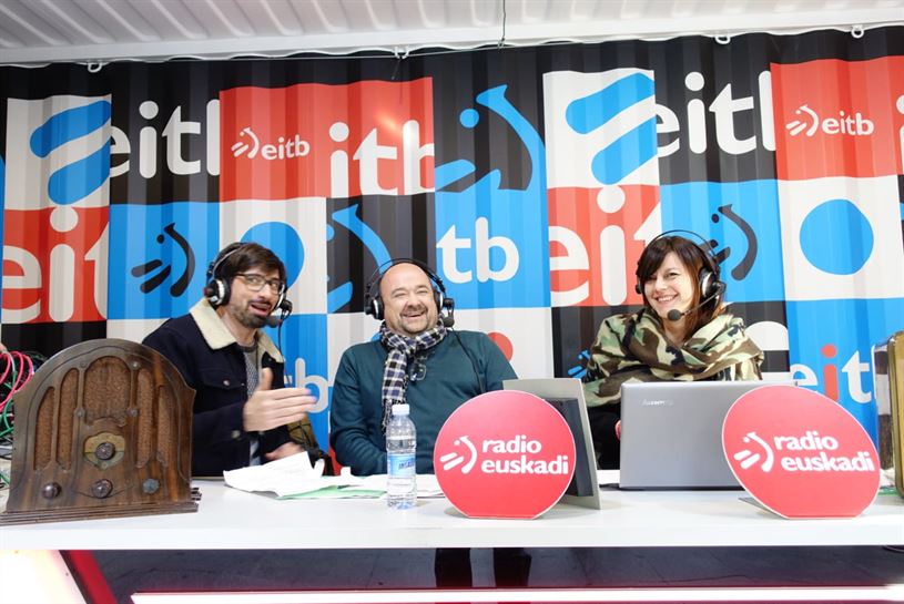 Especial Día de la Radio