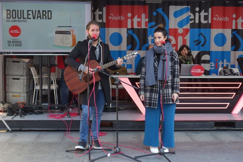 Especial Día de la Radio