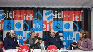 'Iflandia' sale a la calle en el Día Mundial de la Radio