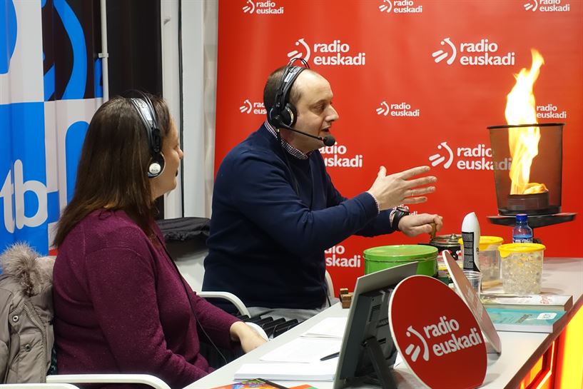 Especial Día de la Radio