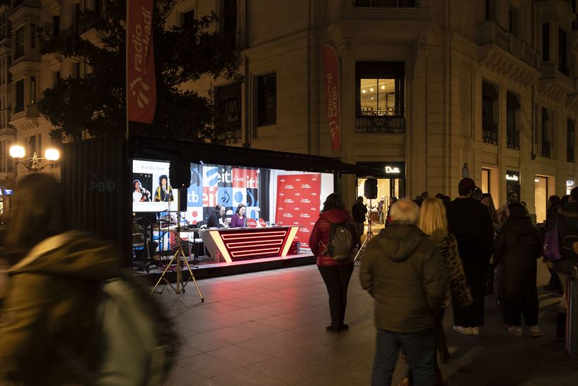 Especial Día de la Radio